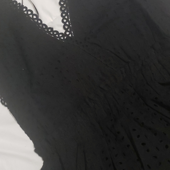 ♥️New boutique Cotton eyelet top - Picture 7 of 11